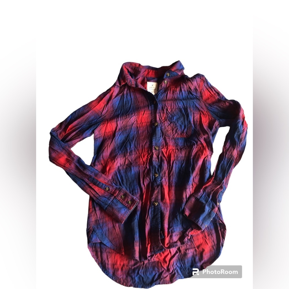 American 🇺🇸 Eagle Outfitters women’s vintage boyfriend button down